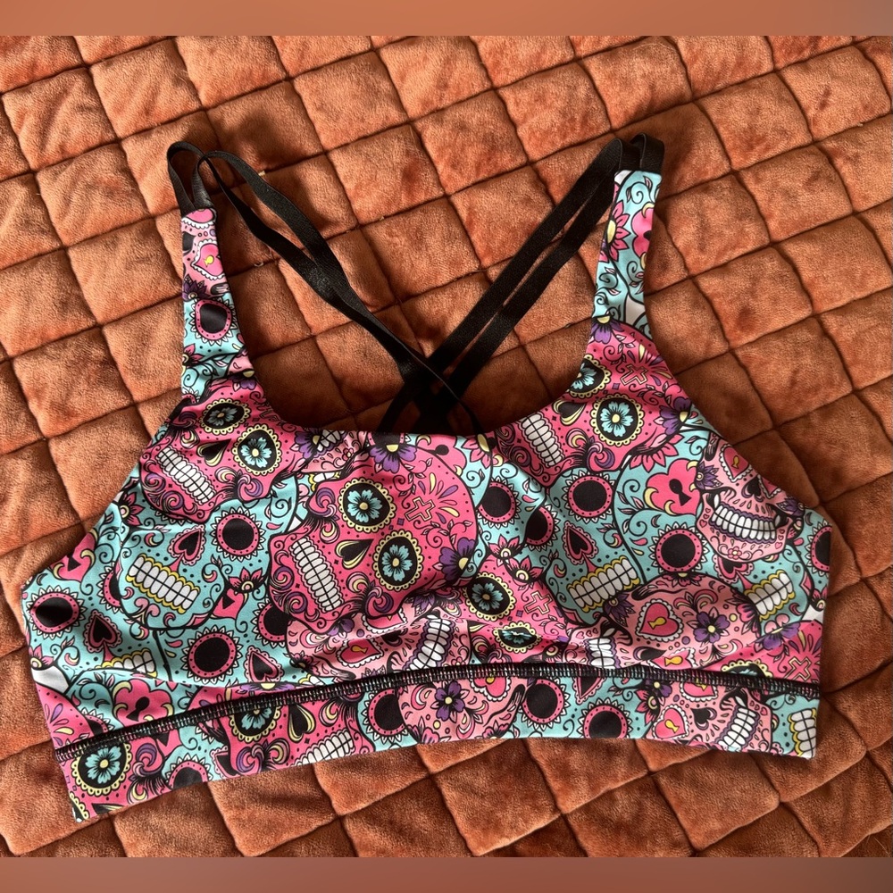 2 PIECE SET!! 💀💖 Constantly Varied Skull Spandex Leggings & Bra - Picture 4 of 8